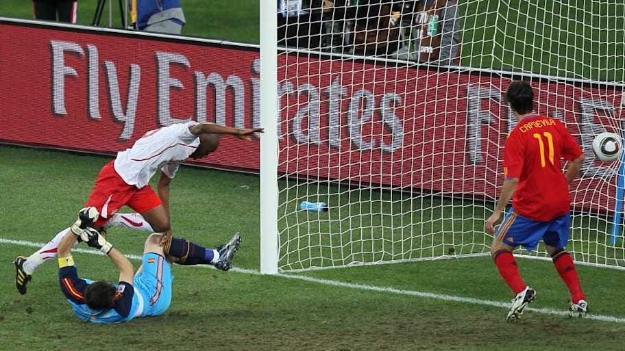 Gelson Fernandes scores for Switzerland vs. Spain, 2010.