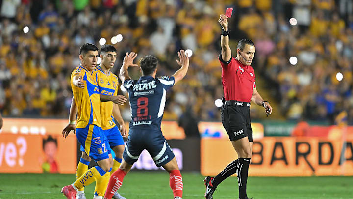 Marco Antonio Ortíz, Oliver Torres