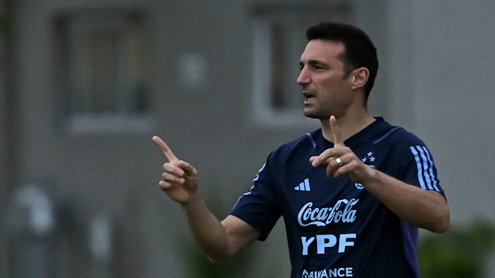 FBL-FRIENDLY-ARG-PAN-CUW-TRAINING