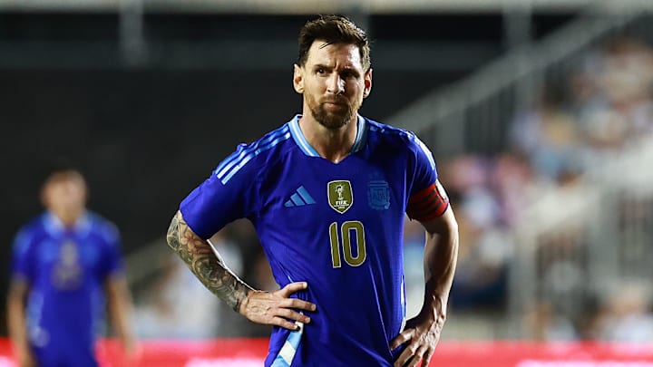 Lionel Messi no descarta jugar la Copa del Mundo de 2026. Lionel Messi no descarta jugar la Copa del Mundo de 2026.