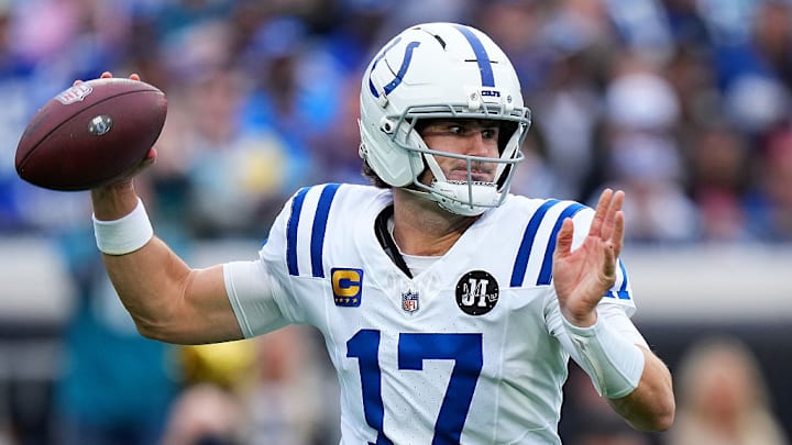 Daniel Jones será uno de los jugadores más atractivos del mercado.