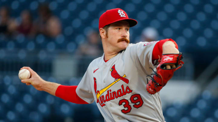 Miles Mikolas firmó por 68 millones de dólares