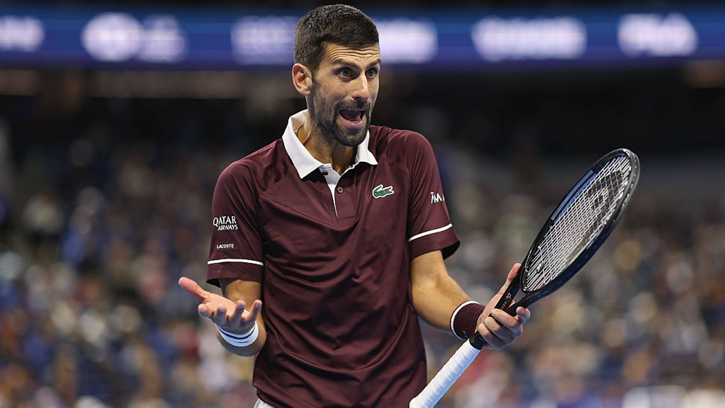 Djokovic estalla contra el juez en duelo ante Zverev: “Debe ser el cambio de reglas más estúpido”
