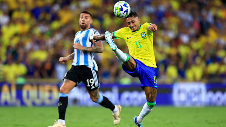 Raphina, Nicolas Otamendi