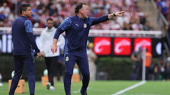 Gabriel Milito, entrenador de Chivas