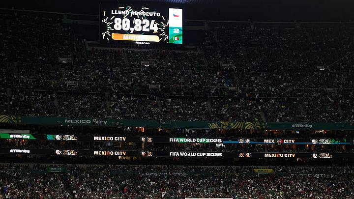 El grito homofóbico reaparece tres veces en el México vs Chequia. 