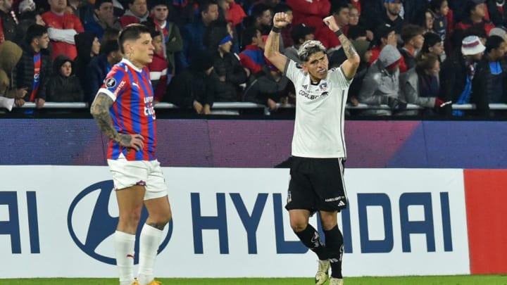 FBL-LIBERTADORES-CERROPORTEÑO-COLOCOLO
