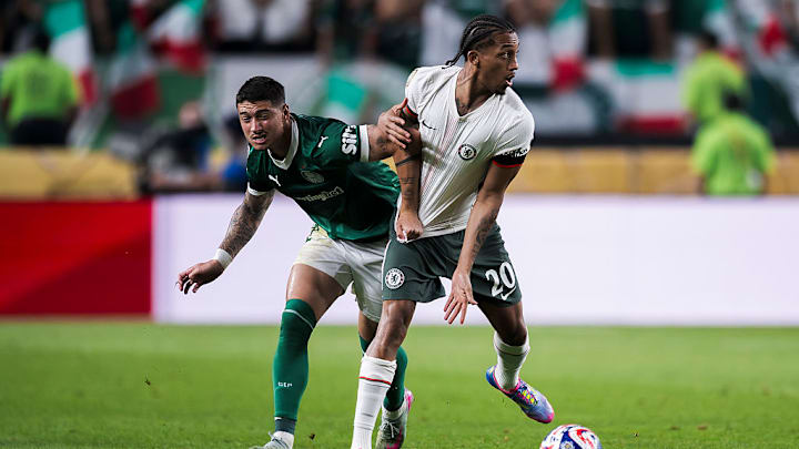 Emiliano Martinez, Joao Pedro