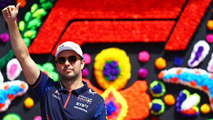 "Checo" Pérez es uno de los pilotos mexicanos que hicieron historia en el Gran Premio de México.