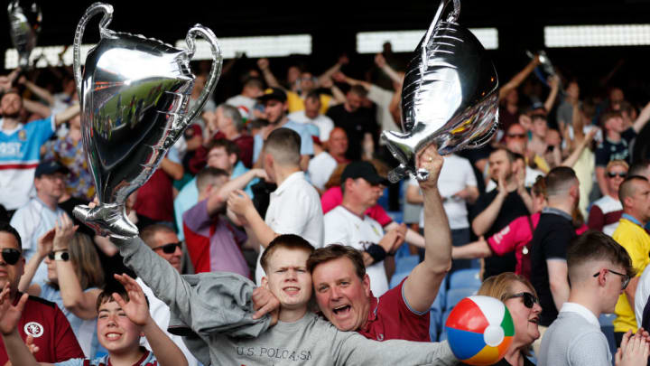 FBL-ENG-PR-CRYSTAL PALACE-ASTON VILLA-FANS