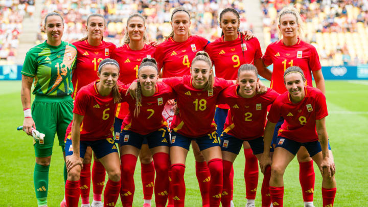 Aitana Bonmati, Patri Guijarro, Irene Paredes, Olga Carmona, Mariona Caldentey, Athenea Del Castillo, Salma Paralluelo, Alexia Putellas, Laia Aleixandri, Ona Batlle, Cata Coll