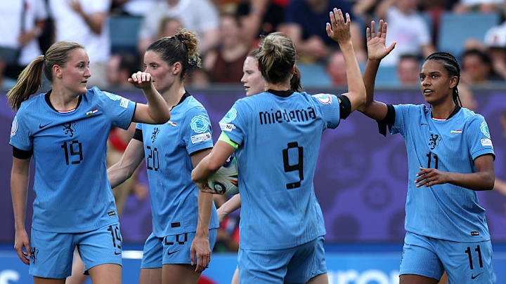 Esmee Brugts, Wieke Kaptein, Vivianne Miedema