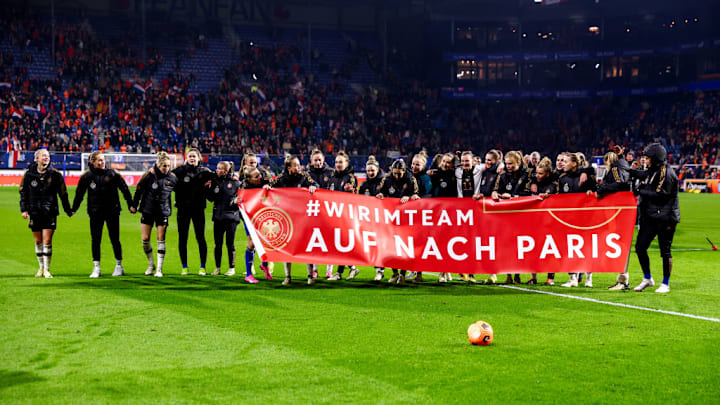 Kathrin Hendrich, Giulia Gwinn, Lena Oberdorf, Sjoeke Nusken, Alexandra Popp, Lea Schuller,, Klara Buhl, Marina Hegering,