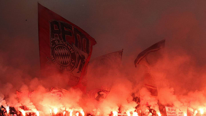 Die Bayern-Fans sorgten mit ihrer Pyro-Show nun für großen Ärger