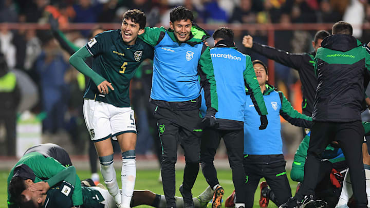Bolivia celebra su boleto al repechaje tras derrotar a Brasil.