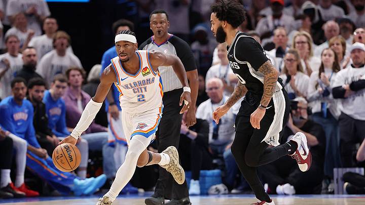 Shai Gilgeous-Alexander comandó al Thunder al triunfo sobre Spurs. Shai Gilgeous-Alexander comandó al Thunder al triunfo sobre Spurs.