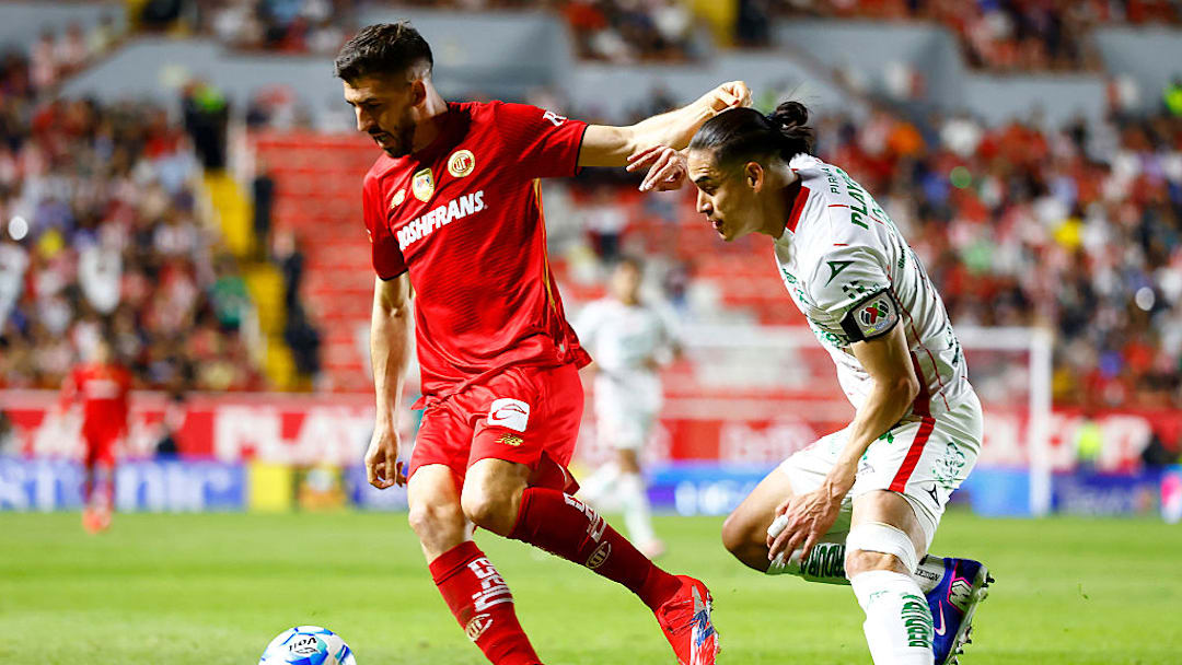 Paulinho se destapó con dos goles para la victoria del Toluca.