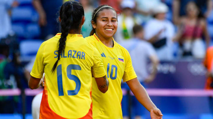 Liana Salazar, Leicy Santos