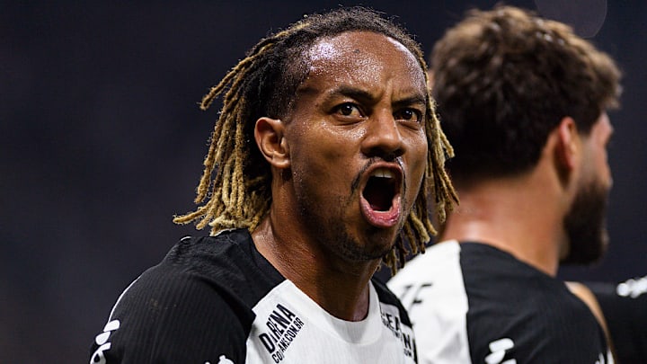 André Carrillo