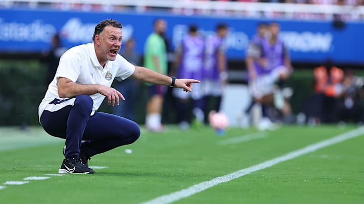 Gabriel Milito, técnico de las Chivas del Guadalajara.