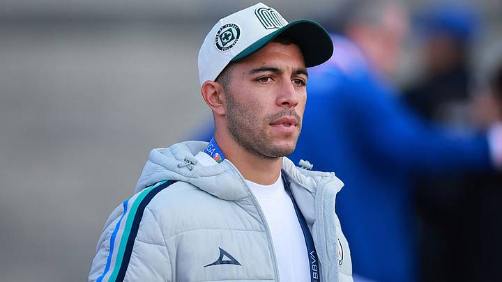 El mediocampista de Cruz Azul estuvo a nada de emigrar al futbol europeo. El mediocampista de Cruz Azul estuvo a nada de emigrar al futbol europeo.