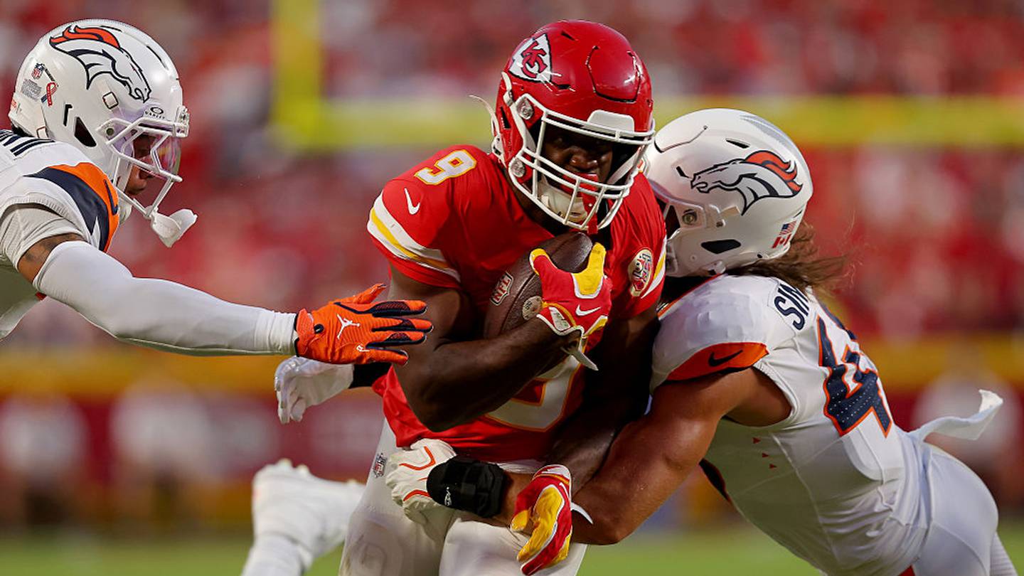 Kenneth Walker transforma a los Chiefs y Mahomes celebra su regreso con victoria sobre Denver