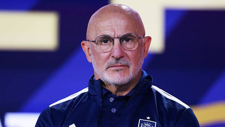 Spain manager Luis de la Fuente will have his hands full with Lionel Messi.