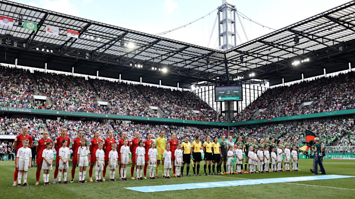 FC Bayern München v VfL Wolfsburg - Women's DFB Cup Final