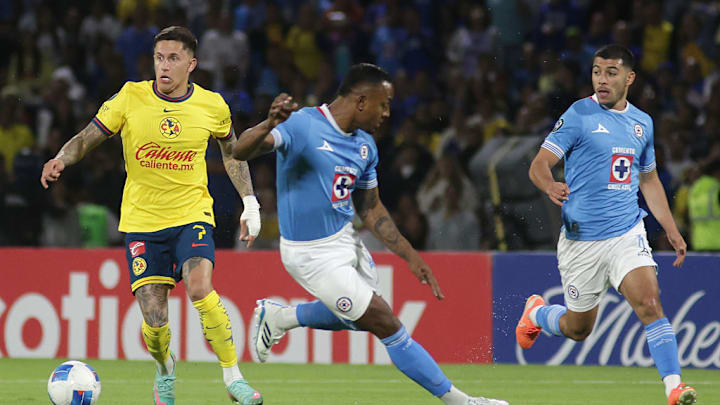 Willer Ditta  #4 of Cruz Azul and Brian Rodriguez #7 of...