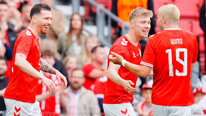 FBL-FRIENDLY-DEN-SWE