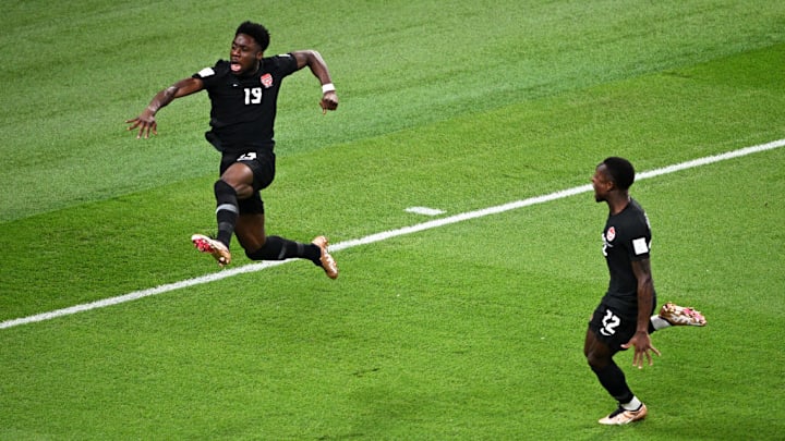 Alphonso Davies, Richie Laryea