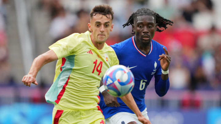 Aimar Oroz, Manu Kone
