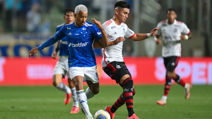 Matheus Pereira, Carlos Alcaraz