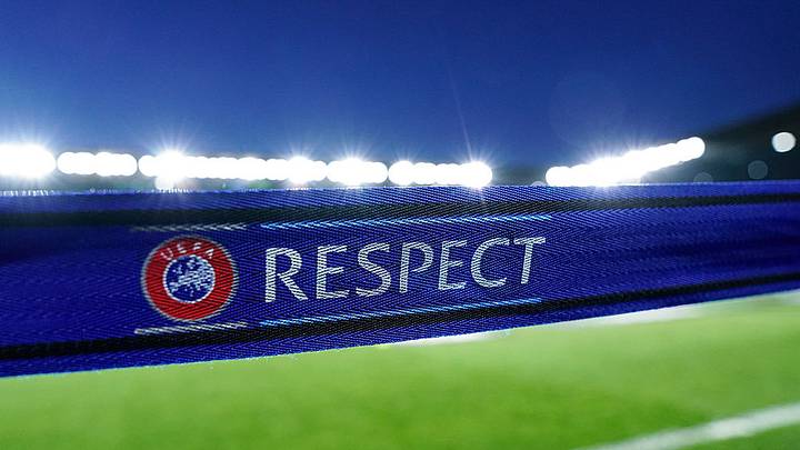 La UEFA analiza levantar la amenaza de boicot a los torneos de FIFA.