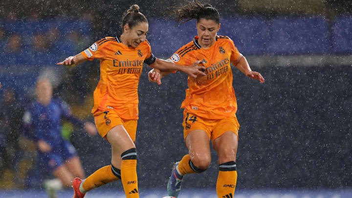 Olga Carmona, Maria Mendez