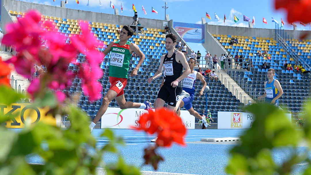 El mexicano Tonatiu López cambió los 800 m por los mil 500 metros.