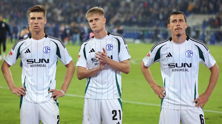 Karlsruher SC v FC Schalke 04 - Second Bundesliga