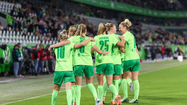 VfL Wolfsburg v FC Bayern München - Google Pixel Frauen Bundesliga