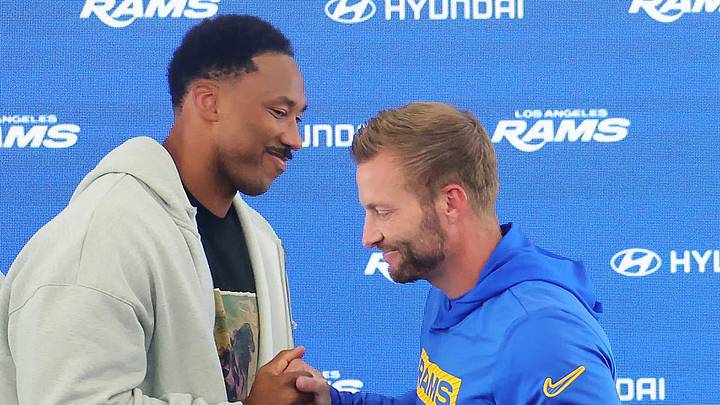 Uno de los movimientos más llamativos es la llegada de Myles Garrett a los Rams.