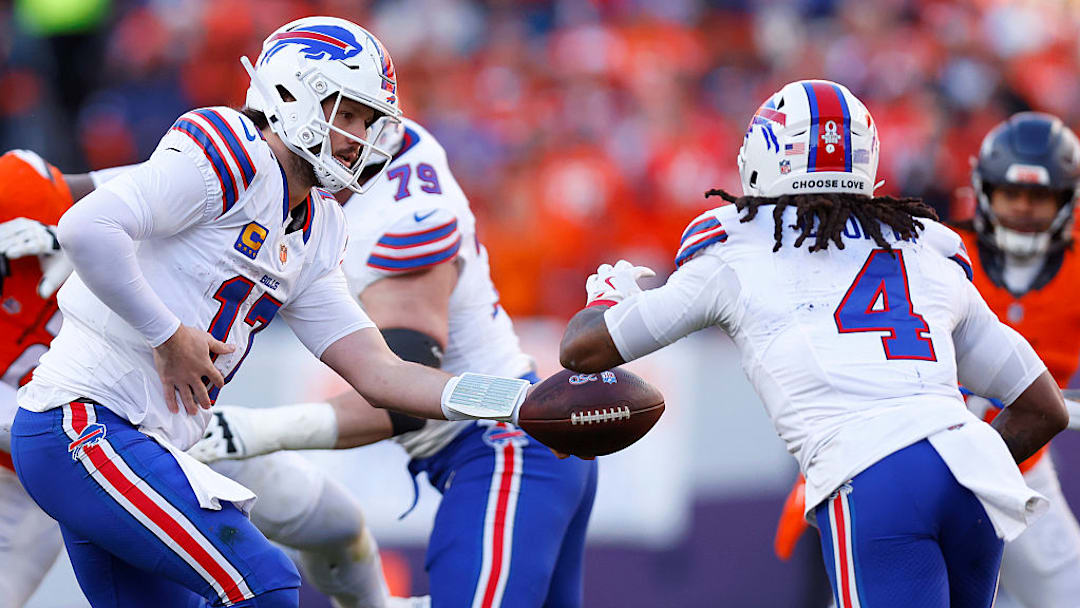 Josh Allen y los Bills buscarán ayuda en la agencia libre.