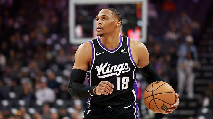 Russell Westbrook dice adiós al basquetbol profesional al anunciar su retiro. Russell Westbrook dice adiós al basquetbol profesional al anunciar su retiro.