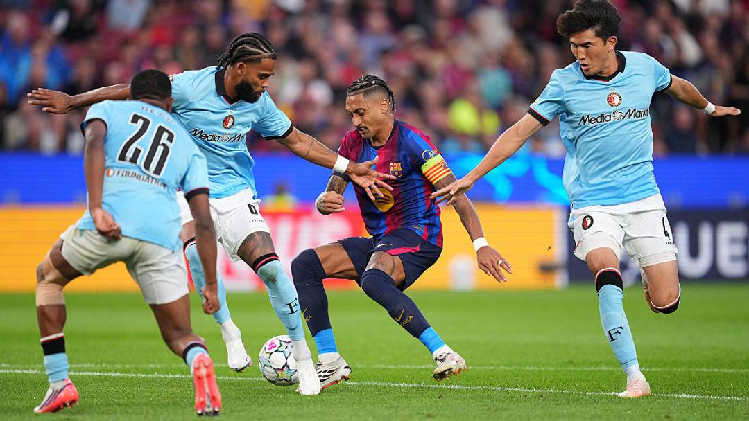 Raphinha anotó dos goles este miércoles en el debut del Barça en la Champions 2026-27