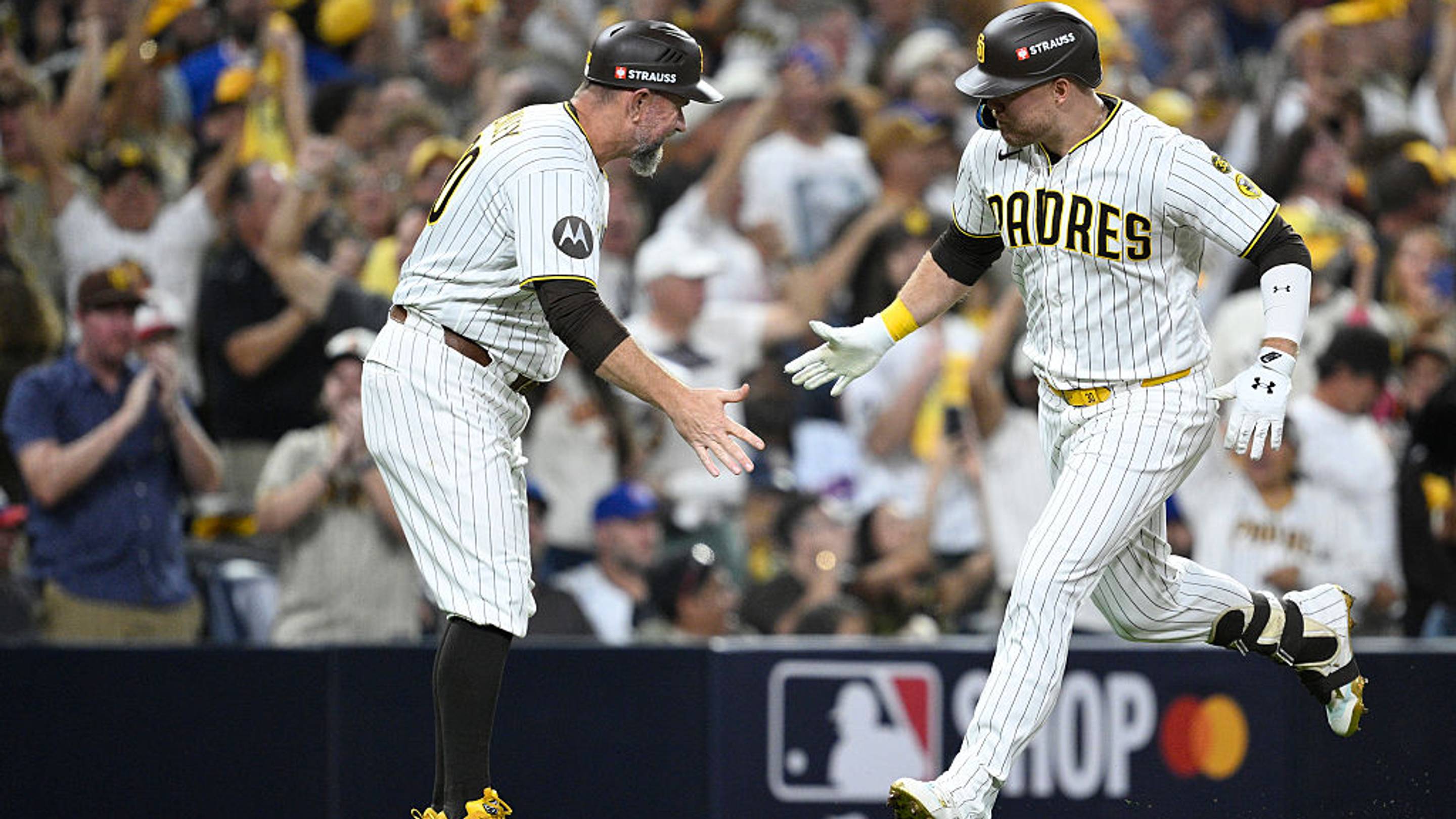 Padres barren a Cubs y avanzan a la Serie Divisional de la Liga Nacional