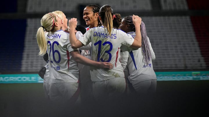 TOPSHOT-FBL-EUR-C1-WOMEN-LYON-ROMA