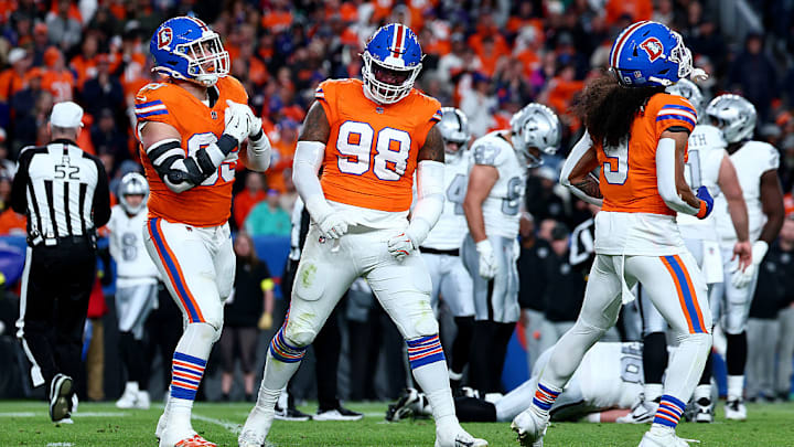 Los Denver Broncos se impusieron a Las Vegas Raiders en el inicio de la Semana 10 de la NFL.