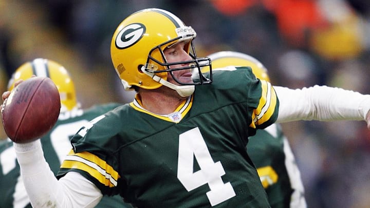 Brett Favre jugando con los Green Bay Packers en 2004.