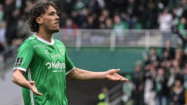 FBL-FRA-LIGUE1-SAINT-ETIENNE-BREST