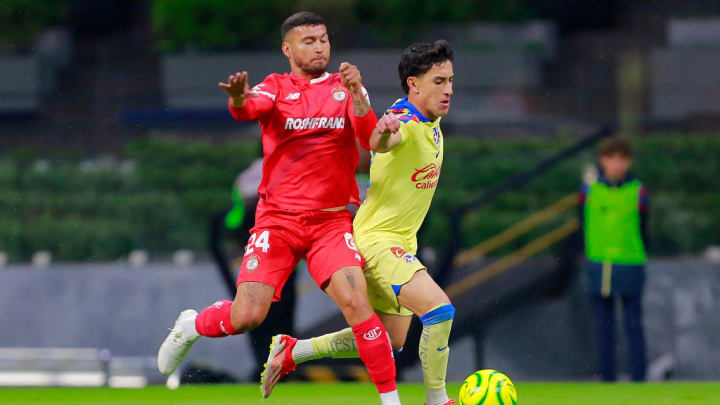 Juan Escobar, Alejandro Zendejas