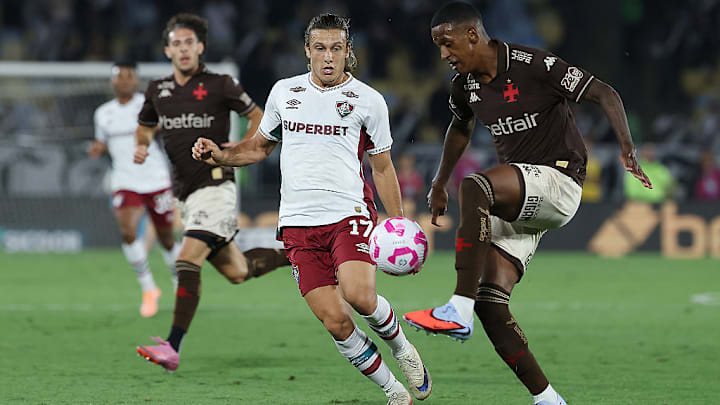 Robert Renan, Agustín Canobbio