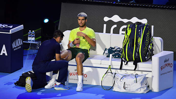 Carlos Alcaraz no jugará la Copa Davis por lesión.